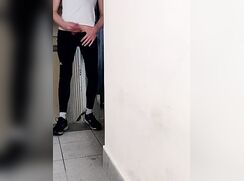 Boy Wanks In Sexy Leggings