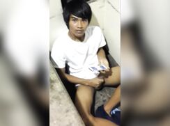ABX Clips - Video a Asian twink and cums