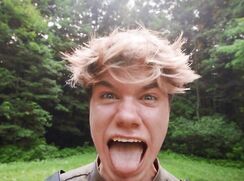 ♥ Il chevauche sa grosse épée ♥