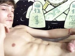 A 19 yo Turkish boy jerks off for daddy on cam twinks porn