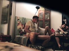 Spycam: getting caught by his uncle, he joins the party