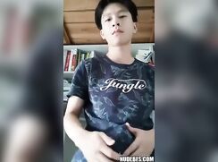 Sabian: The wanks of a cute Asian boy