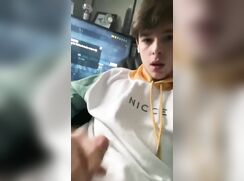 Hot Twink18 jerks