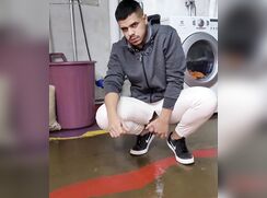 Latino guy cums a lot on the floor