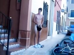 Amateur webcams: Irish or English lads on holiday
