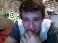 Teen plays with his peen guys porn