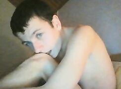 chatroulette 2017 01 29 omegle BG boy MENDE 48 visage bite cul fesses masturbe sperme