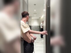 (Ducal) Vietnamese guys wanking in public toilet 5