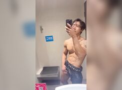 Jacked Asian guy TWINK PORN