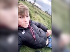 Quick wank in a field