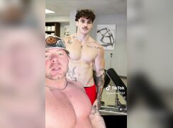 Hot hunk wanting another hunk