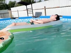 HBW Blowjob After Swimming 10051115
