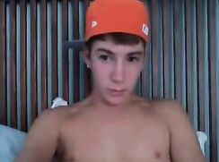 Orang cap fit wanker