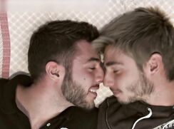 ASMR Couple makes out and jerks off together