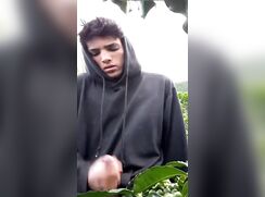 cumming amateur twinks