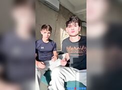 Leo Boy first time as a top