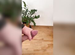 Jerking off till it cums...