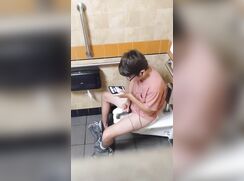 Great wank in public stall