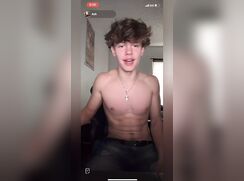 Hot tiktoker ash shows off feet and sextape