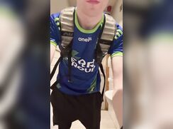 Straight Irish Lad Piss