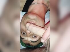 The horny slut exposes its phone number and adres