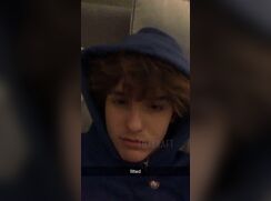 Cute guy jerk hott