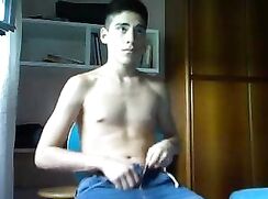 An Italian teenboy flash