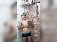 Twink bathing , so beautiful so sexy