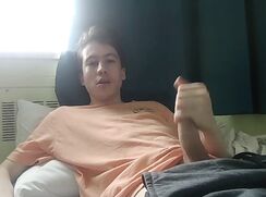 MWRG21 short video uncut cute boy rapid wank and cumm