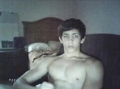 Young webcam muscle hunk (cums of camera)