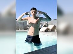 Lauty baila rico