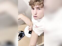 Phimosis twink toi jad
