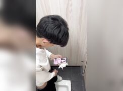 spy asian toilet 2