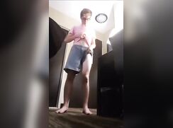 Hot straight nerd baited to shoot cum