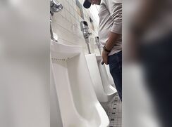 Urinal piss spy