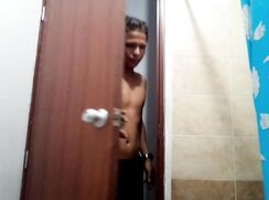 I masturbate in my bathroom (I almost got caught) - 06-28-25