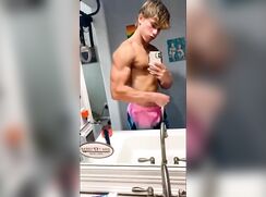 Tiktoker Grayson jerk vid compilation