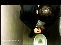 Italian Toilet Spy 2