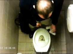 Italian Toilet Spy 5