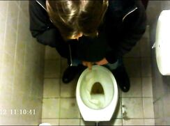 Italian Toilet Spy 7
