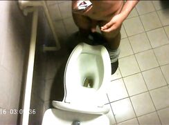 Italian Toilet Spy 13