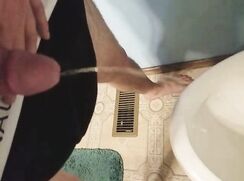 23yo pissing