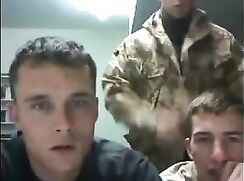 Soldiers go gay on web cam