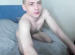 Webcam model jerking off and cumming on himself 40