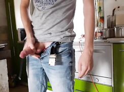 solo action in the kitchen