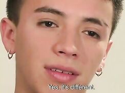 A spanish twink and a twunk