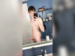cute darthbefit trying to fuck himself jerks off