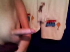 2 USA friends take turns cumming