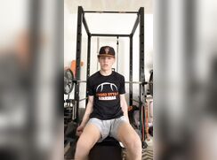 Guy shows off massive bulge