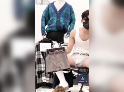 Vietnamese boy livestream 2